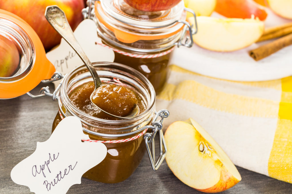 you can make delicious apple butter with cloves