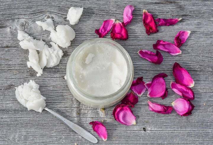 coconut oil skin uses
